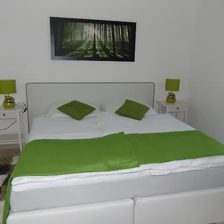 Ξενοδοχείο Ambiente 3*